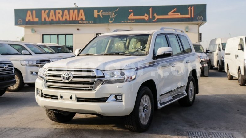 Big with watermark toyota land cruiser agadez import dubai 6372