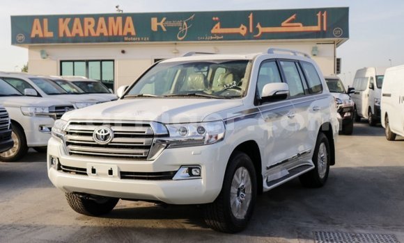 Sayi Imported Toyota Land Cruiser White Babbar mota in Import - Dubai a Agadez Sayi Imported Toyota Land Cruiser White Babbar mota in Import - Dubai a Agadez