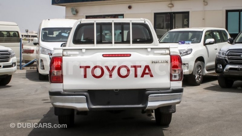 Big with watermark toyota hilux agadez import dubai 6376