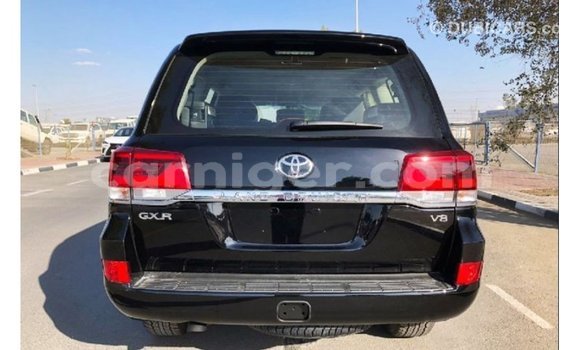 Buy Import Toyota Land Cruiser Black Truck in Import - Dubai in Agadez Buy Import Toyota Land Cruiser Black Truck in Import - Dubai in Agadez