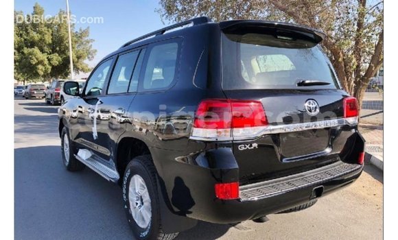 Buy Import Toyota Land Cruiser Black Truck in Import - Dubai in Agadez Buy Import Toyota Land Cruiser Black Truck in Import - Dubai in Agadez