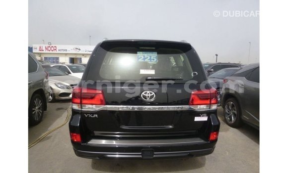 Acheter Import Utilitaire Toyota Land Cruiser Noir à Import - Dubai, Agadez Acheter Import Utilitaire Toyota Land Cruiser Noir à Import - Dubai, Agadez