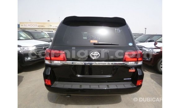Sayi Imported Toyota Land Cruiser Black Babbar mota in Import - Dubai a Agadez Sayi Imported Toyota Land Cruiser Black Babbar mota in Import - Dubai a Agadez
