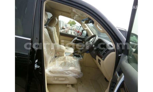 Sayi Imported Toyota Land Cruiser Black Babbar mota in Import - Dubai a Agadez Sayi Imported Toyota Land Cruiser Black Babbar mota in Import - Dubai a Agadez