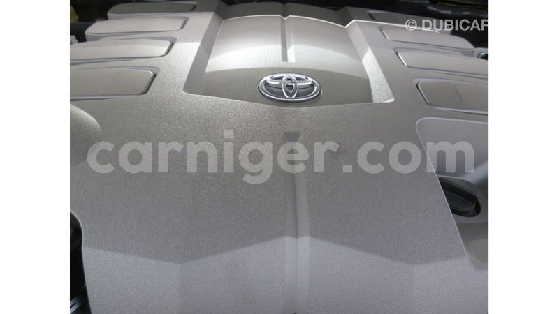 Big with watermark toyota land cruiser agadez import dubai 6385