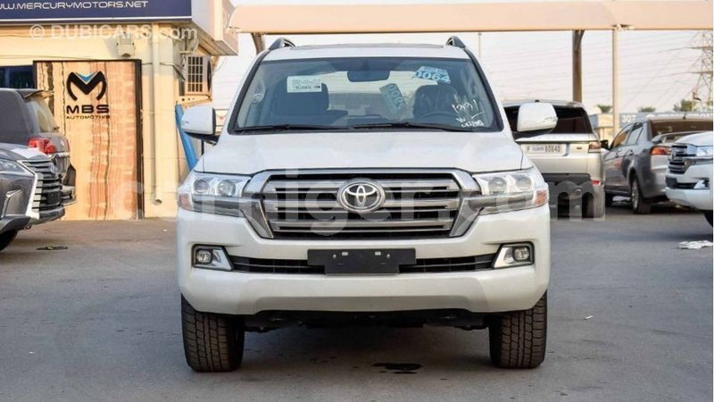 Big with watermark toyota land cruiser agadez import dubai 6386