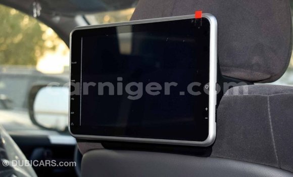 Buy Import Toyota Land Cruiser White Truck in Import - Dubai in Agadez Buy Import Toyota Land Cruiser White Truck in Import - Dubai in Agadez