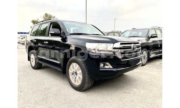 Buy Import Toyota Land Cruiser Black Truck in Import - Dubai in Agadez Buy Import Toyota Land Cruiser Black Truck in Import - Dubai in Agadez