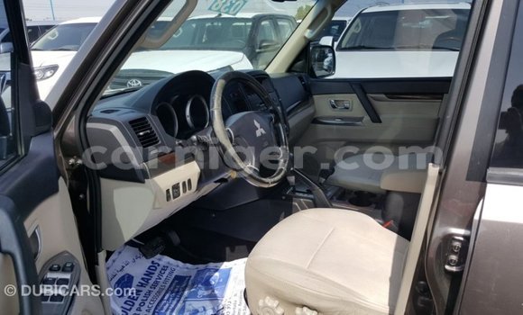 Buy Import Mitsubishi Pajero Brown Car in Import - Dubai in Agadez Buy Import Mitsubishi Pajero Brown Car in Import - Dubai in Agadez
