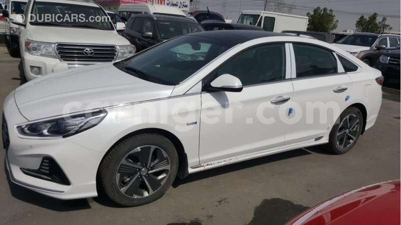 Big with watermark hyundai sonata agadez import dubai 6392