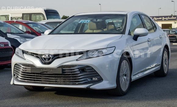 Buy Import Toyota Camry White Car in Import - Dubai in Agadez Buy Import Toyota Camry White Car in Import - Dubai in Agadez