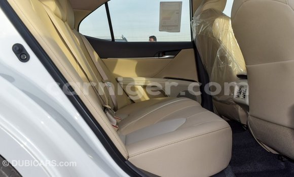 Buy Import Toyota Camry White Car in Import - Dubai in Agadez Buy Import Toyota Camry White Car in Import - Dubai in Agadez