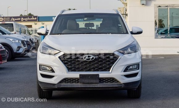 Acheter Import Voiture Hyundai Tucson Blanc à Import - Dubai, Agadez Acheter Import Voiture Hyundai Tucson Blanc à Import - Dubai, Agadez
