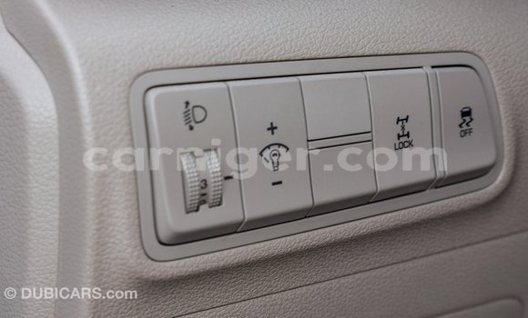 Acheter Import Voiture Hyundai Tucson Blanc à Import - Dubai, Agadez Acheter Import Voiture Hyundai Tucson Blanc à Import - Dubai, Agadez