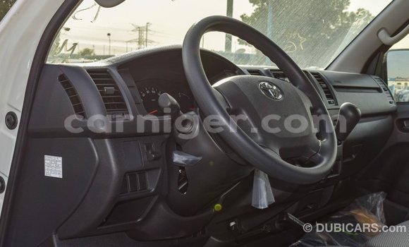 Buy Import Toyota Hiace White Car in Import - Dubai in Agadez Buy Import Toyota Hiace White Car in Import - Dubai in Agadez