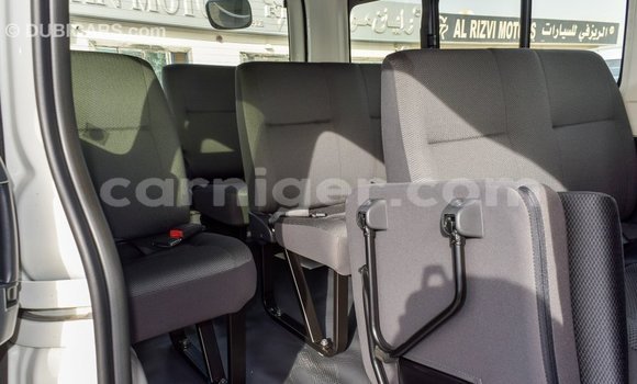 Buy Import Toyota Hiace White Car in Import - Dubai in Agadez Buy Import Toyota Hiace White Car in Import - Dubai in Agadez