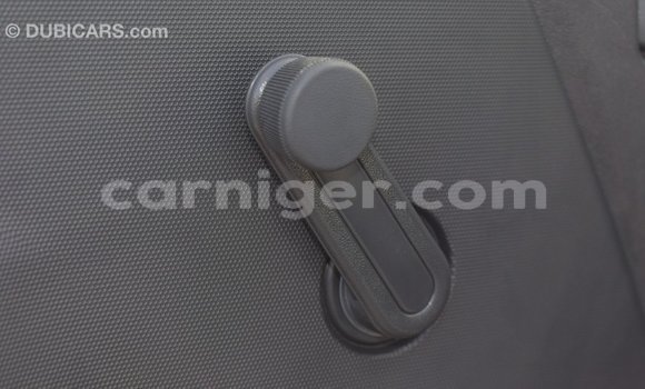 Buy Import Toyota Hiace White Car in Import - Dubai in Agadez Buy Import Toyota Hiace White Car in Import - Dubai in Agadez