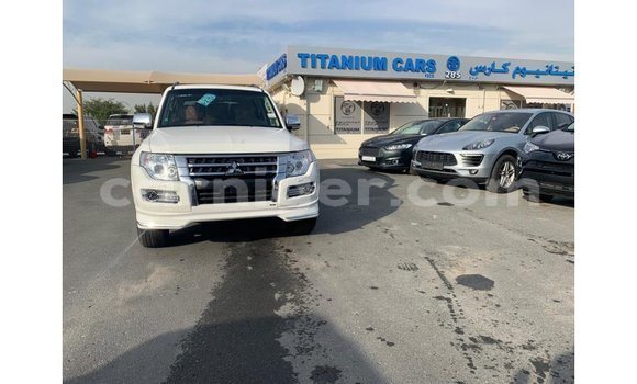 Buy Import Mitsubishi Pajero White Car in Import - Dubai in Agadez Buy Import Mitsubishi Pajero White Car in Import - Dubai in Agadez