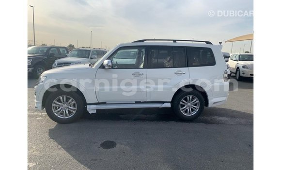 Buy Import Mitsubishi Pajero White Car in Import - Dubai in Agadez Buy Import Mitsubishi Pajero White Car in Import - Dubai in Agadez