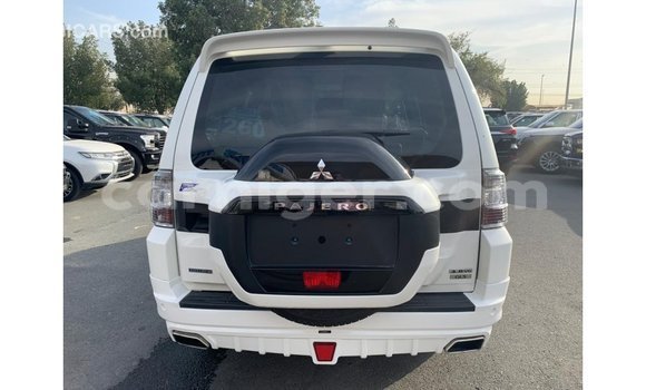 Buy Import Mitsubishi Pajero White Car in Import - Dubai in Agadez Buy Import Mitsubishi Pajero White Car in Import - Dubai in Agadez