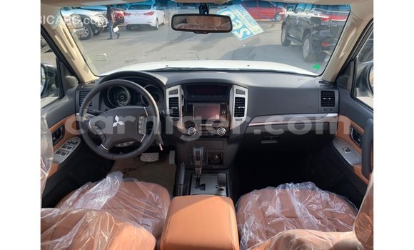 Buy Import Mitsubishi Pajero White Car in Import - Dubai in Agadez Buy Import Mitsubishi Pajero White Car in Import - Dubai in Agadez