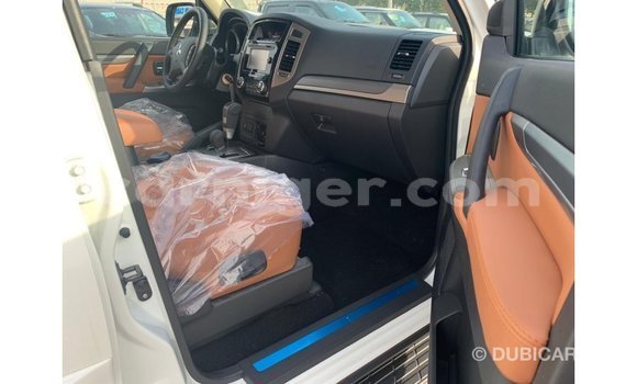 Buy Import Mitsubishi Pajero White Car in Import - Dubai in Agadez Buy Import Mitsubishi Pajero White Car in Import - Dubai in Agadez
