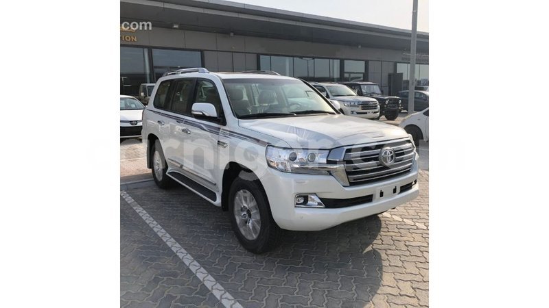 Big with watermark toyota land cruiser agadez import dubai 6410