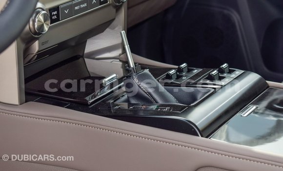Acheter Import Voiture Lexus GX Blanc à Import - Dubai, Agadez Acheter Import Voiture Lexus GX Blanc à Import - Dubai, Agadez