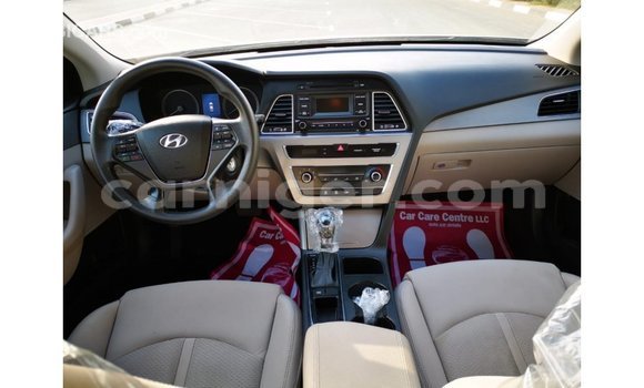 Buy Import Hyundai Sonata White Car in Import - Dubai in Agadez Buy Import Hyundai Sonata White Car in Import - Dubai in Agadez