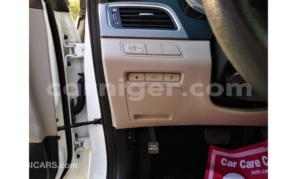 Buy Import Hyundai Sonata White Car in Import - Dubai in Agadez Buy Import Hyundai Sonata White Car in Import - Dubai in Agadez