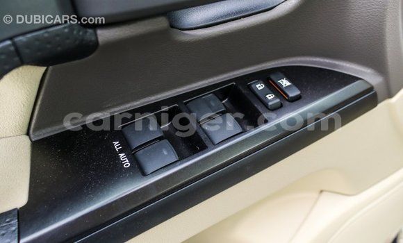 Buy Import Toyota Land Cruiser White Truck in Import - Dubai in Agadez Buy Import Toyota Land Cruiser White Truck in Import - Dubai in Agadez