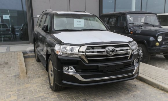 Buy Import Toyota Land Cruiser Black Truck in Import - Dubai in Agadez Buy Import Toyota Land Cruiser Black Truck in Import - Dubai in Agadez