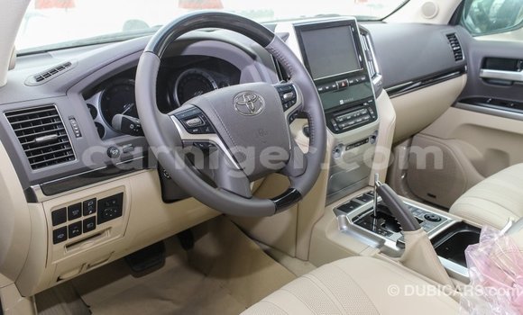 Buy Import Toyota Land Cruiser Black Truck in Import - Dubai in Agadez Buy Import Toyota Land Cruiser Black Truck in Import - Dubai in Agadez