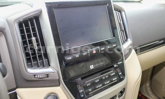 Buy Import Toyota Land Cruiser Black Truck in Import - Dubai in Agadez Buy Import Toyota Land Cruiser Black Truck in Import - Dubai in Agadez