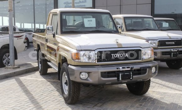 Buy Import Toyota Land Cruiser Beige Truck in Import - Dubai in Agadez Buy Import Toyota Land Cruiser Beige Truck in Import - Dubai in Agadez