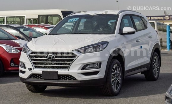 Buy Import Hyundai Tucson White Car in Import - Dubai in Agadez Buy Import Hyundai Tucson White Car in Import - Dubai in Agadez