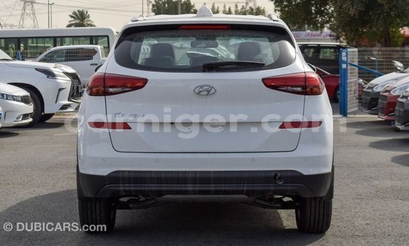 Buy Import Hyundai Tucson White Car in Import - Dubai in Agadez Buy Import Hyundai Tucson White Car in Import - Dubai in Agadez