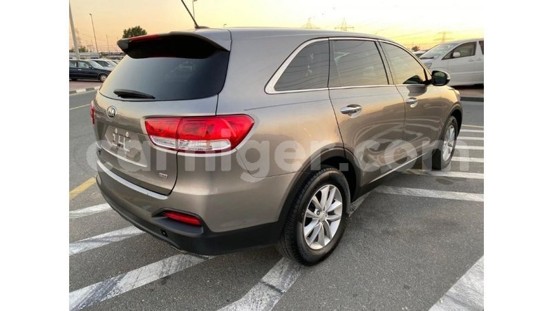 Big with watermark kia sorento agadez import dubai 6431