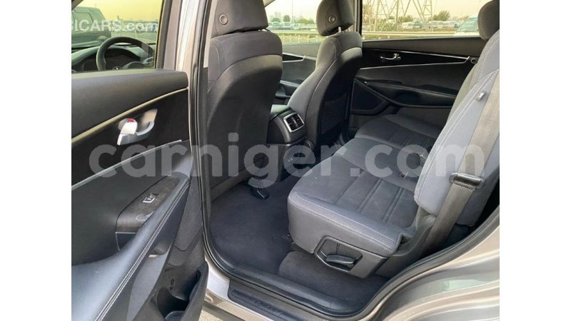 Big with watermark kia sorento agadez import dubai 6431