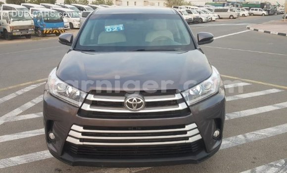 Buy Import Toyota Highlander Other Car in Import - Dubai in Agadez Buy Import Toyota Highlander Other Car in Import - Dubai in Agadez
