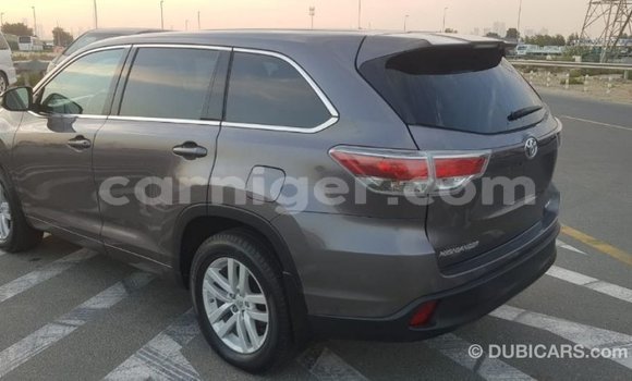 Buy Import Toyota Highlander Other Car in Import - Dubai in Agadez Buy Import Toyota Highlander Other Car in Import - Dubai in Agadez