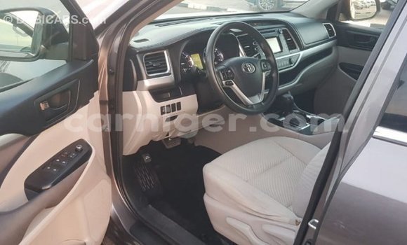 Buy Import Toyota Highlander Other Car in Import - Dubai in Agadez Buy Import Toyota Highlander Other Car in Import - Dubai in Agadez