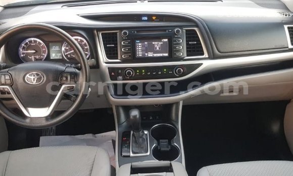 Buy Import Toyota Highlander Other Car in Import - Dubai in Agadez Buy Import Toyota Highlander Other Car in Import - Dubai in Agadez