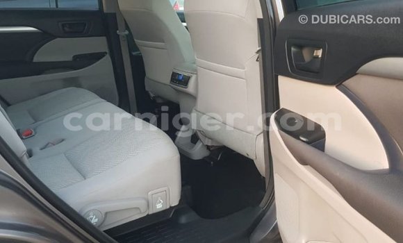 Buy Import Toyota Highlander Other Car in Import - Dubai in Agadez Buy Import Toyota Highlander Other Car in Import - Dubai in Agadez