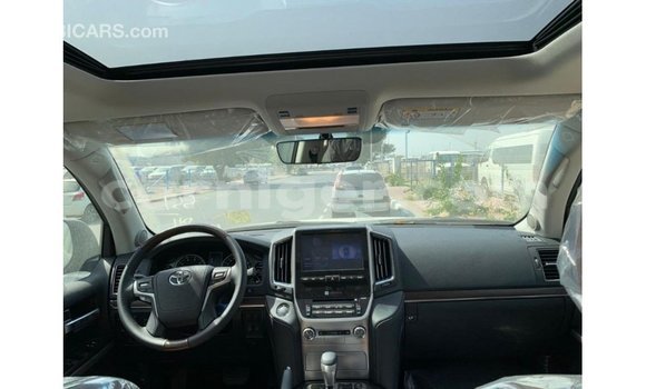 Buy Import Toyota Land Cruiser Black Truck in Import - Dubai in Agadez Buy Import Toyota Land Cruiser Black Truck in Import - Dubai in Agadez