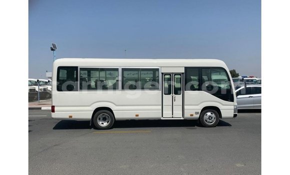 Buy Import Toyota Coaster White Car in Import - Dubai in Agadez Buy Import Toyota Coaster White Car in Import - Dubai in Agadez