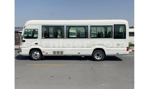 Buy Import Toyota Coaster White Car in Import - Dubai in Agadez Buy Import Toyota Coaster White Car in Import - Dubai in Agadez