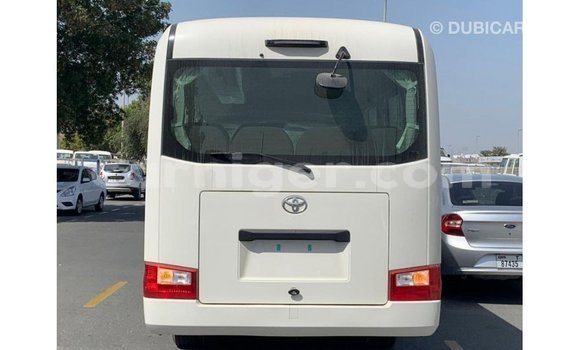 Buy Import Toyota Coaster White Car in Import - Dubai in Agadez Buy Import Toyota Coaster White Car in Import - Dubai in Agadez