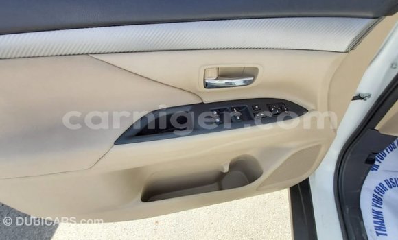 Sayi Imported Mitsubishi Outlander White Mota in Import - Dubai a Agadez Sayi Imported Mitsubishi Outlander White Mota in Import - Dubai a Agadez