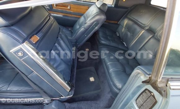 Sayi Imported Cadillac Eldorado Blue Mota in Import - Dubai a Agadez Sayi Imported Cadillac Eldorado Blue Mota in Import - Dubai a Agadez